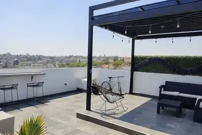 Image de Apartment with private terrace and lake!