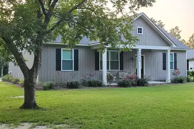 Image de Quiet & Cozy New Home Close to River, Beaches, & Downtown Wilmington