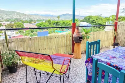 Image de Encantadora casa con terraza y vista a la ciudad