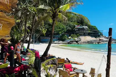 Image de Tropical Bohemian House- 1 king bed, 1 queen air-mattress! 2 min from the beach