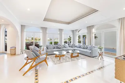 Image de Sezavi, Garden villa on the beach