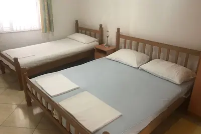 Image de Chalet 500 meter from the \"Grate Beach\", surounded  with a rich and green Garden