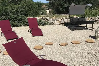 Image de Mas tout en pierres avec un charme fou