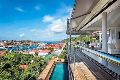 Image de Casa Roc - Spacious & open, harbor views, close to beach, restaurants & shopping