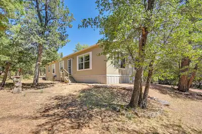 Image de Pine Vacation Rental w/ Gas Grill: Near Hiking!