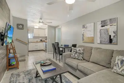 Image de Beach Bum Bungalow-Sarasota-10 min to Siesta Key