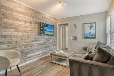 Image de Sunseeker Bungalow-Sarasota-10 min to Siesta Key