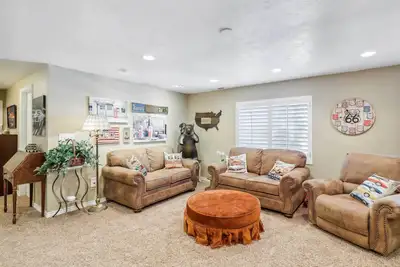 Image de Cozy American Fork Retreat w/ Electric Fireplace