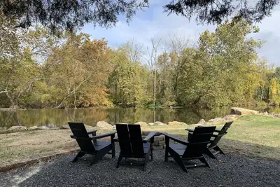 Image de Creekside Cottage with Pool on the Perkiomen Trail