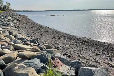 Image de Oceanfront Cozy 2 bed Cottage in Brule Shore, pet friendly, firepit,