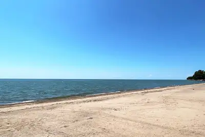 Image de Cozy Kingsville Cottage w/ Private Beach! Pet-Friendly!