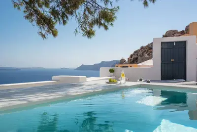 Image de Amazing Santorini Villa | 1 Bedroom | Pina Caldera Villa | Astounding Caldera Views & Private Plunge Pool | Oia