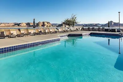 Image de Adventure Awaits:4 Serene Units! Water Activities, Scenic View, Onsite Pool