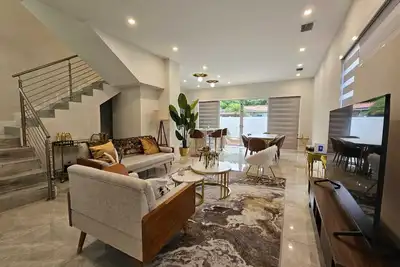 Image de Villa at The Grove