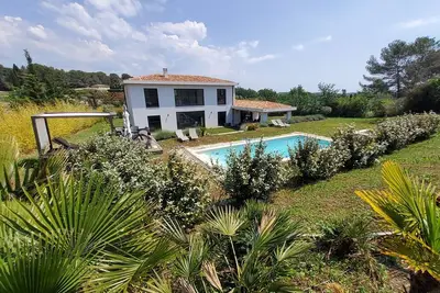 Image de Pres Cannes Villa Contemporaine 10 Personnes Climatisee Avec Piscine