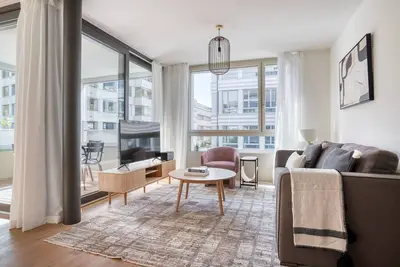 Bright Wiedikon 2br w/ Storage Room & W/D, nr Market, by Blueground