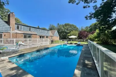 Image de Family Farmhouse Retreat, Heated Pool, Privacy, One Hour from New York City