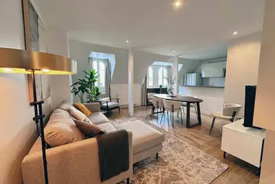 Image de Copernic Line | Elegant 3br Apartment in Paris