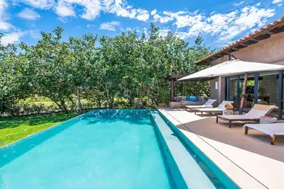 Image de Please Inquire Before Booking – Luxury Villa