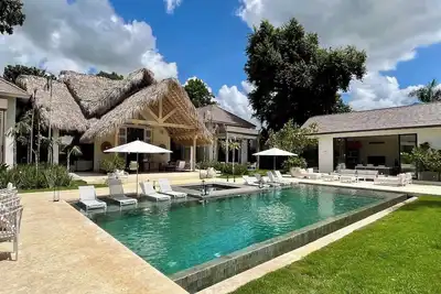 Image de Please Inquire Before Booking – Luxury Villa