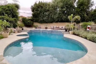 Image de Charming Claremont 4br Pool Home