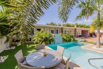 Image de New luxury apt next to the beach