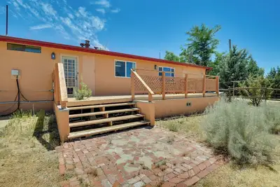 Image de Tranquil Maricopa Retreat w/ Pool + Hot Tub