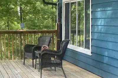 Image de Birch Bark Canoe Lucerne Lake Cottage is beautiful pet friendly & near Bancroft