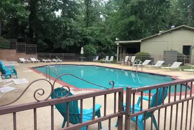 Image de Sweet Little Nest Condo with pool-Hoover Sports Plex and Oak Mountain State Park