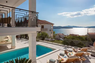 Image de Luxury Villa de Mar with Pool
