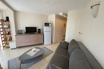 Image de Studio Cabine 4 Pers avec Terrasse, Face Mer, Accès Direct Plage, Proche Commerces et Parc Aqualand