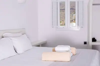 Image de Magical Santorini Villa | 1 Bedroom | Premium Private Suite | Beautiful Sea Views & Private Pool | Finikia
