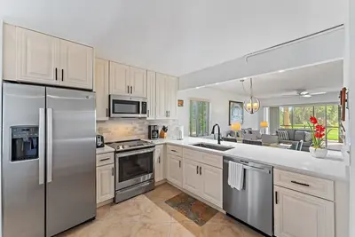 Image de Spacious 2br 2ba apartment close to the beach