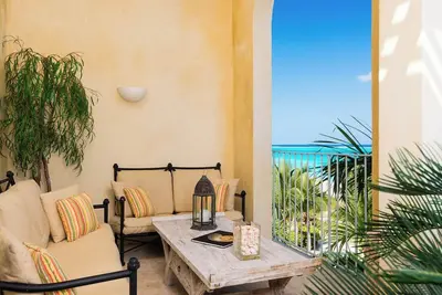 Image de Fourth Floor Penthouse 2 Bed, Panoramic Ocean Views