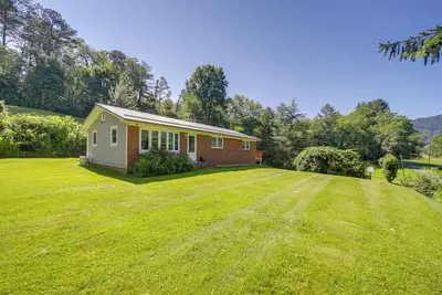 Image de Secluded Canton Vacation Rental 22 Mi to Asheville