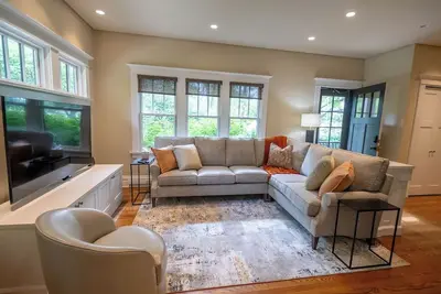 Image de Unwind at our private 4br home near downtown Pella, Ia!