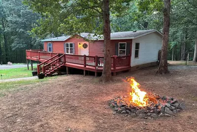 Image de Cabin House Retreat/ Nature Getaway with Hot-tub