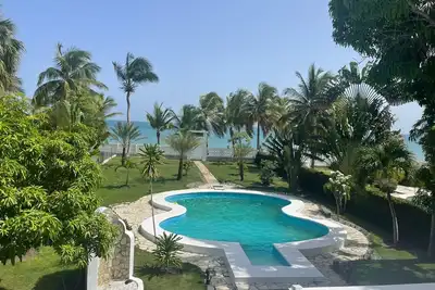 Image de Magnifique Villa au bord de la mer avec piscine
