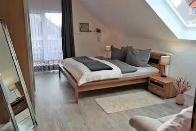 Image de Helle Ferienwohnung mit Überdachtem Balkon und Schöner Aussicht