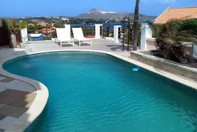 Image de Apartment, with pool near Jan Thiel Beach! \n
