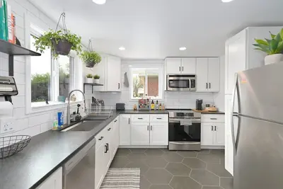 Image de Renovated Hidden-Gem Minutes from Downtown Denver with coffee bar