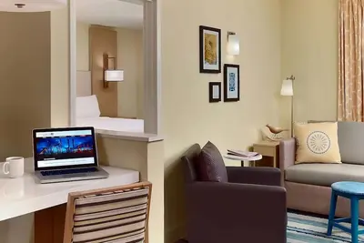 Image de Pleasant Stay, Convenient Location! Full Kitchen, Outdoor Pool, Pets Allowed