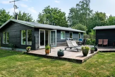 Image de \"Lucie\" - 1. 5km from the sea by Interhome