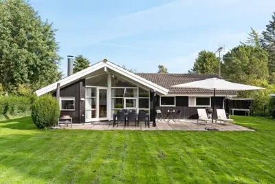 \"Eivor\" - 500m from the sea by Interhome