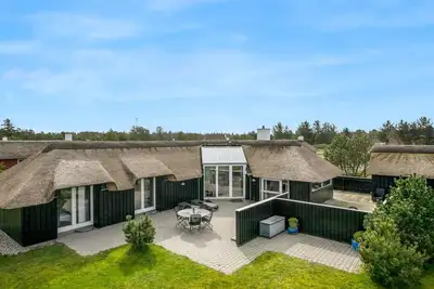 \"Hothbrod\" - 1. 2km from the sea by Interhome