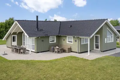 Image de \"Ano\" - 950m from the sea by Interhome