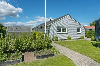 Image de \"Asfrith\" - 400m from the sea by Interhome