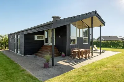 Image de \"Myrte\" - 500m from the sea by Interhome