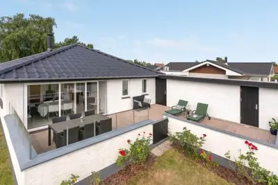 Image de \"Mayla\" - 50m from the sea by Interhome