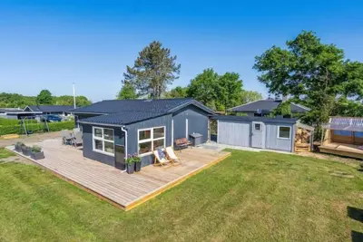 Image de \"Tabithe\" - 500m from the sea by Interhome